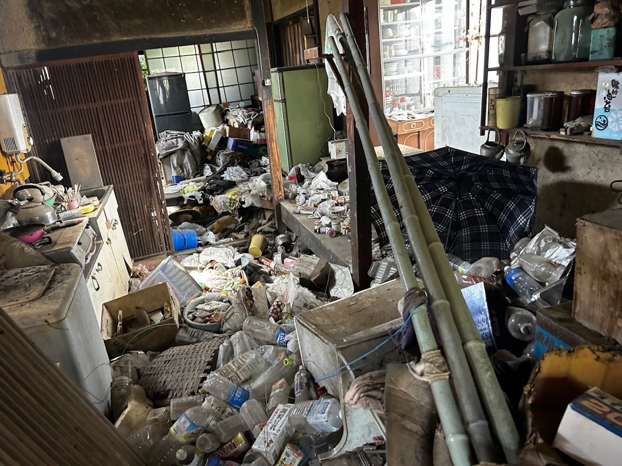 【高松市】空き家ゴミ屋敷の片付け