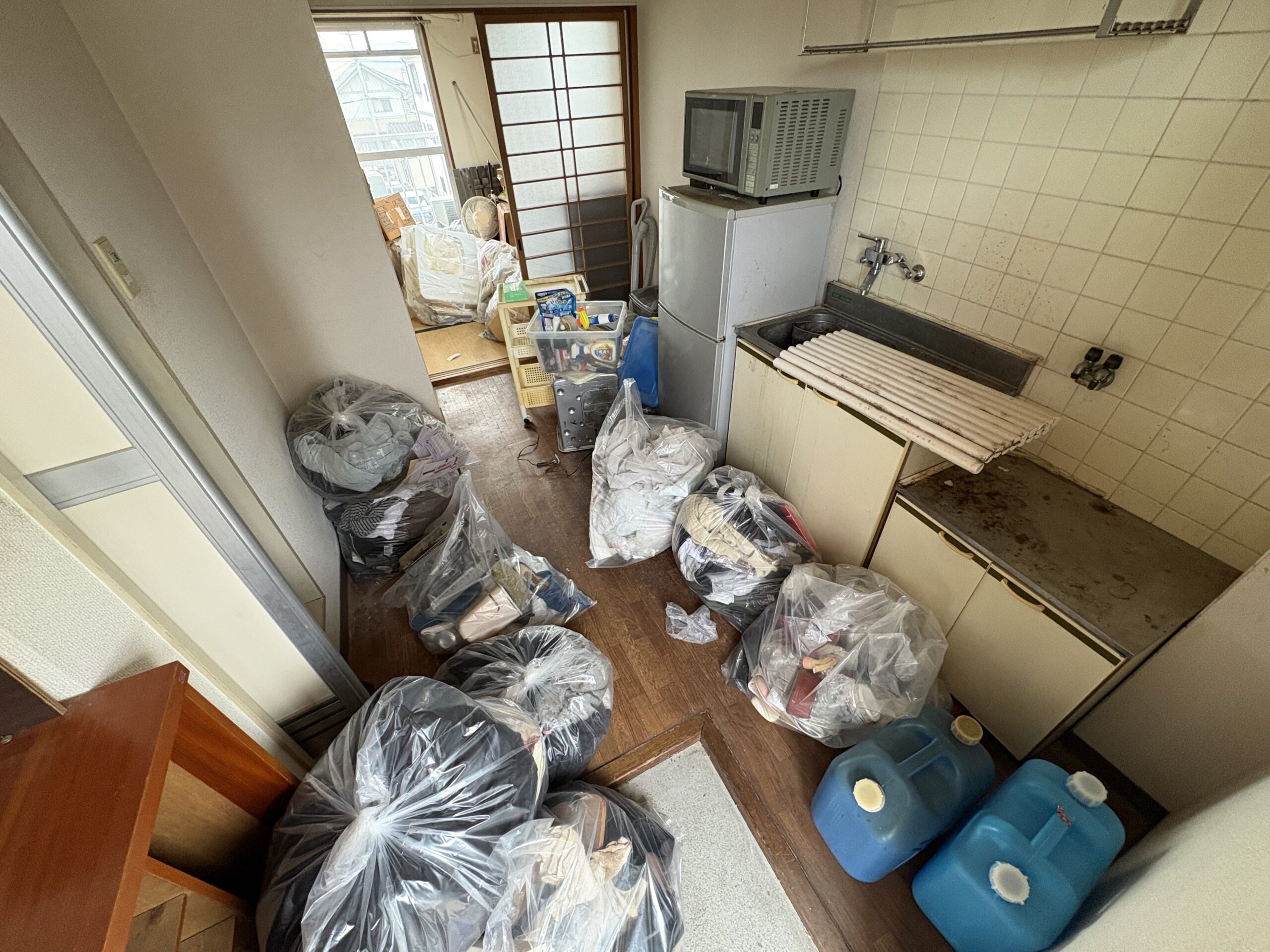 【高松市】不用品回収・処分及び清掃　引越し作業